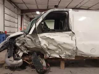 2002 Chevrolet Express Cargo with VIN 1GCHG35R421191281, listed as a IAAI auction lot 42207627 with 212,417 mi miles and . Bid and sale history available at DreamBid. Image 6.