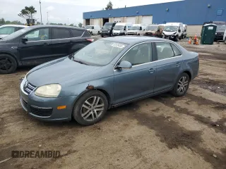 2006 Volkswagen Jetta 2.5L with VIN 3VWSF71K86M796788, listed as a Copart auction lot 62828485 with 140,523 mi miles and Salvage title. Bid and sale history available at DreamBid. Image 1.