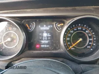 2018 Jeep Wrangler Unlimited Sport S с VIN 1C4HJXDG8JW179984, выставлен на аукционе IAAI как лот 41173628 с пробегом 103 136 миль миль и . История ставок и продаж доступна на DreamBid. Изображение 7.
