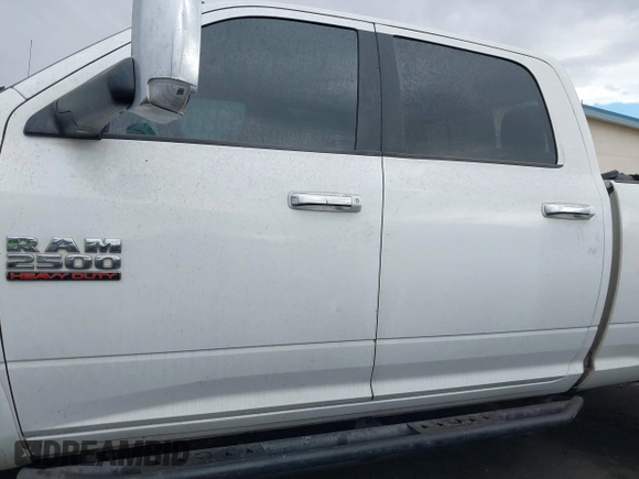 2017 Ram 2500 Laramie with VIN 3C6UR5FL9HG600438, listed as a IAAI auction lot 41243073 with 160,752 mi miles. Bid and sale history available at carsss.com. Image 15.