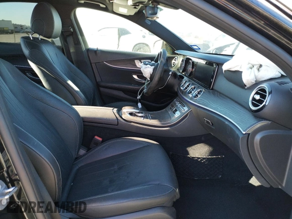 2018 Mercedes-Benz E-Class E 300 with VIN WDDZF4JB0JA381136, listed as a Copart auction lot 61482482 with 46,512 mi miles. Bid and sale history available at carsss.com. Image 5.