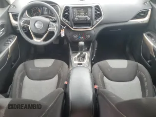2018 Jeep Cherokee Latitude z VIN 1C4PJLCB1JD566642, wystawiony jako Copart lot #55816365 z przebiegiem 65 433 mil mil oraz Szkoda całkowita • Salvage title. Historia ofert i sprzedaży dostępna na DreamBid. Obrazek 8.