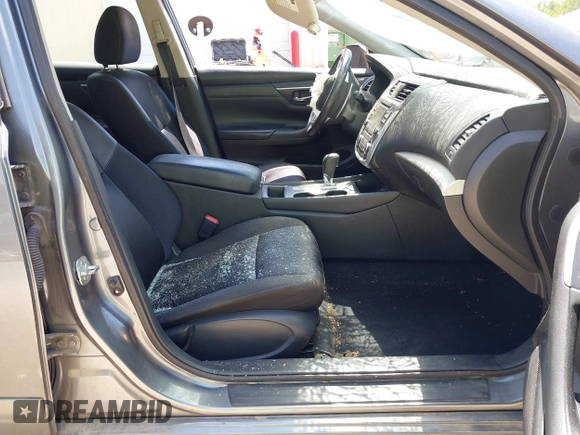 2017 Nissan Altima SV z VIN 1N4AL3AP2HC489509, wystawiony jako IAAI lot #42651575 z przebiegiem 138 361 mil mil oraz . Historia ofert i sprzedaży dostępna na DreamBid. Obrazek 5.