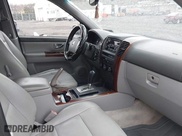 2006 Kia Sorento LX with VIN KNDJD733665644279, listed as a IAAI auction lot 42007277 with 159,395 mi miles and . Bid and sale history available at DreamBid. Image 5.