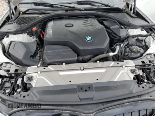 2021 BMW 3 Series 330i xDrive z VIN 3MW5R7J05M8B93077, wystawiony jako Copart lot #57125755 z przebiegiem 43 123 mil mil oraz Szkoda całkowita • Salvage title. Historia ofert i sprzedaży dostępna na DreamBid. Obrazek 11.