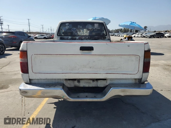 1989 Toyota Pickup с VIN JT4RN81R4K0003524, выставлен на аукционе Copart как лот 56073845 с пробегом 153 704 миль миль и Чистый • Clean title. История ставок и продаж доступна на DreamBid. Изображение 6.