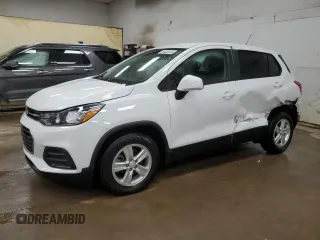 2021 Chevrolet Trax LS z VIN KL7CJKSBXMB311799, wystawiony jako Copart lot #52432445 z przebiegiem 60 956 mil mil oraz Nie do naprawy • Non repairable. Historia ofert i sprzedaży dostępna na DreamBid. Obrazek 1.