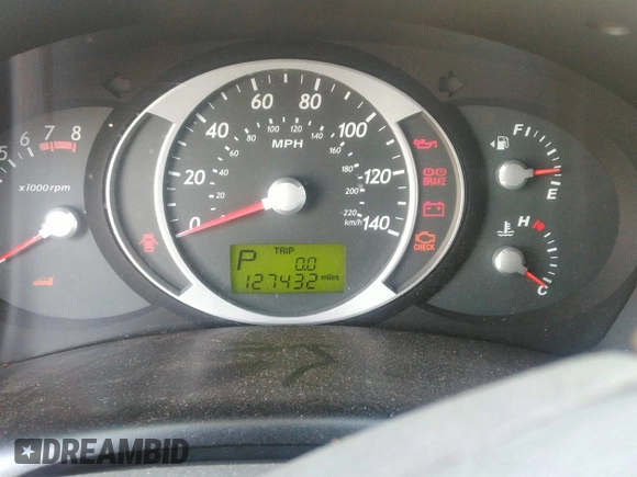 2006 Hyundai Tucson GL with VIN KM8JM12B46U402808, listed as a IAAI auction lot 41902007 with 127,432 mi miles. Bid and sale history available at carsss.com. Image 7.
