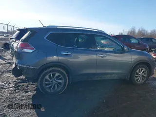 2014 Nissan Rogue SL with VIN 5N1AT2MV7EC868186, listed as a IAAI auction lot 41758363 with 111,037 mi miles. Bid and sale history available at carsss.com. Image 14.