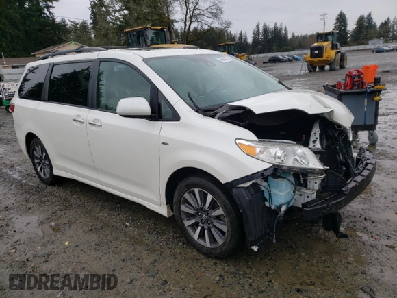 2018 Toyota Sienna XLE with VIN 5TDDZ3DC5JS194553, listed as a Copart auction lot 46648255 with 68,445 mi miles and Salvage Title. Bid and sale history available at carsss.com. Image 4.
