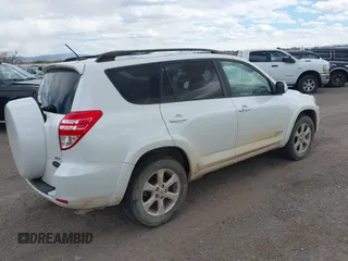 2009 Toyota RAV4 Ltd with VIN JTMBK31V295082912, listed as a IAAI auction lot 42084251 with 140,734 mi miles. Bid and sale history available at carsss.com. Image 4.