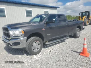 2022 Ram 3500 Tradesman z VIN 3C63R3GL7NG396989, wystawiony jako Copart lot #55659625 z przebiegiem 51 431 mil mil oraz Szkoda całkowita • Salvage title. Historia ofert i sprzedaży dostępna na DreamBid. Obrazek 1.