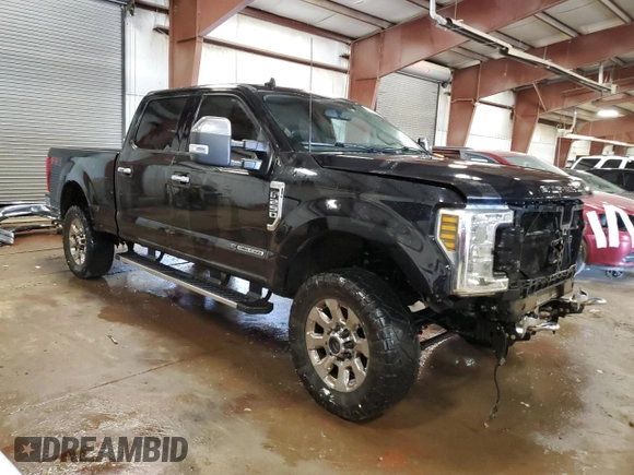 2019 Ford F-250 XL with VIN 1FT7W2BT4KEC21817, listed as a Copart auction lot 57479715 with 183,886 mi miles and Clean title. Bid and sale history available at DreamBid. Image 4.