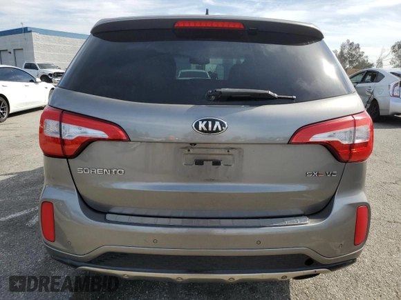 2015 Kia Sorento SX Limited with VIN 5XYKW4A78FG581342, listed as a Copart auction lot 49178825 with 187,558 mi miles and Salvage Title. Bid and sale history available at carsss.com. Image 6.