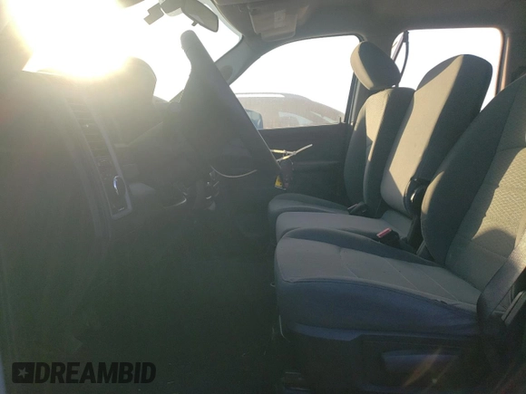 2015 Ram 1500 Express z VIN 1C6RR6FG1FS614998, wystawiony jako Copart lot #54654325 z przebiegiem 97 570 mil mil oraz Szkoda całkowita • Salvage title. Historia ofert i sprzedaży dostępna na DreamBid. Obrazek 7.