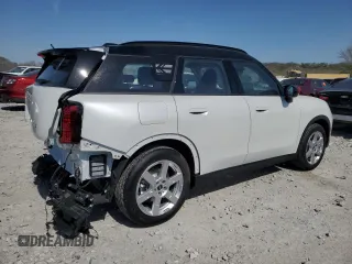 2025 MINI Countryman SE z VIN WMZ53GA09S7S63389, wystawiony jako Copart lot #52953385 z przebiegiem 66 mil mil oraz Szkoda całkowita • Salvage title. Historia ofert i sprzedaży dostępna na DreamBid. Obrazek 3.