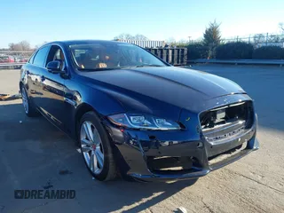 2019 Jaguar XJ Portfolio with VIN SAJWA2G7XK8W20284, listed as a IAAI auction lot 41289613 with 29,414 mi miles and . Bid and sale history available at DreamBid. Image 1.