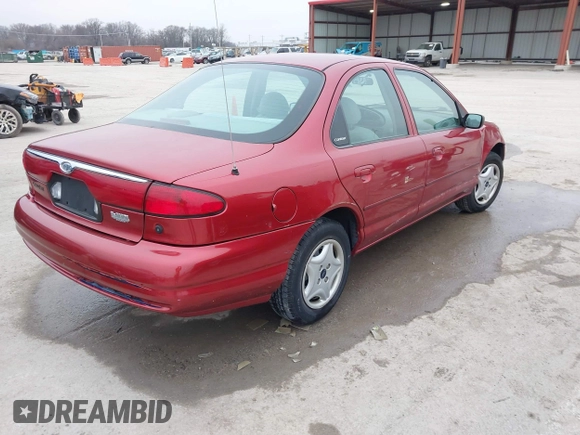 1998 Ford Contour z VIN 1FAFP6531WK303884, wystawiony jako IAAI lot #41532006 z przebiegiem 110 001 mil mil oraz . Historia ofert i sprzedaży dostępna na DreamBid. Obrazek 4.
