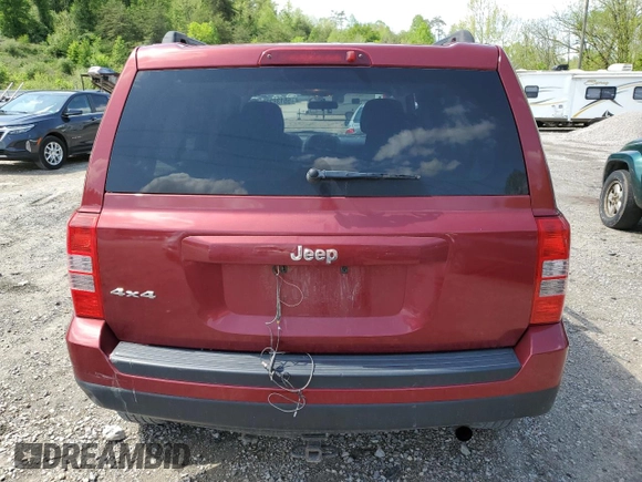 2015 Jeep Patriot Altitude z VIN 1C4NJRBB0FD290036, wystawiony jako Copart lot #55138325 z przebiegiem 64 343 mil mil oraz Szkoda całkowita • Salvage title. Historia ofert i sprzedaży dostępna na DreamBid. Obrazek 6.