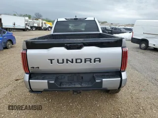 2024 Toyota Tundra Platinum Hybrid z VIN 5TFNC5EC1RX004561, wystawiony jako Copart lot #51779355 z przebiegiem 11 255 mil mil oraz Szkoda całkowita • Salvage title. Historia ofert i sprzedaży dostępna na DreamBid. Obrazek 6.