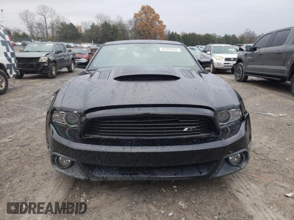 2013 Ford Mustang GT with VIN 1ZVBP8CF0D5206704, listed as a Copart auction lot 82353494 with 118,303 mi miles and Salvage title. Bid and sale history available at DreamBid. Image 5.