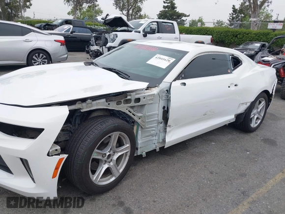 2017 Chevrolet Camaro 1LT z VIN 1G1FB1RX2H0165336, wystawiony jako IAAI lot #42041620 z przebiegiem 70 652 mil mil oraz . Historia ofert i sprzedaży dostępna na DreamBid. Obrazek 6.