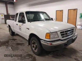 2001 Ford Ranger XL with VIN 1FTYR14V21PB19195, listed as a IAAI auction lot 41594226 with 133,371 mi miles. Bid and sale history available at carsss.com. Image 1.