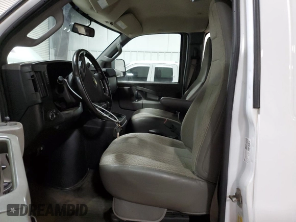 2020 Chevrolet Express Cargo with VIN 1GCWGAFP4L1248766, listed as a Copart auction lot 57220355 with 129,880 mi miles and Clean title. Bid and sale history available at DreamBid. Image 7.