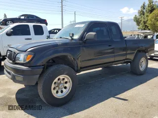 2004 Toyota Tacoma PreRunner with VIN 5TESN92N84Z305968, listed as a Copart auction lot 56536665 with 261,636 mi miles and Salvage title. Bid and sale history available at DreamBid. Image 1.