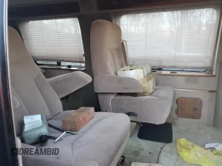 1996 Chevrolet Chevy Van z VIN 1GBFG15M1T1039187, wystawiony jako Copart lot #42325925 z przebiegiem Nie podano mil oraz Szkoda całkowita • Salvage title. Historia ofert i sprzedaży dostępna na DreamBid. Obrazek 11.