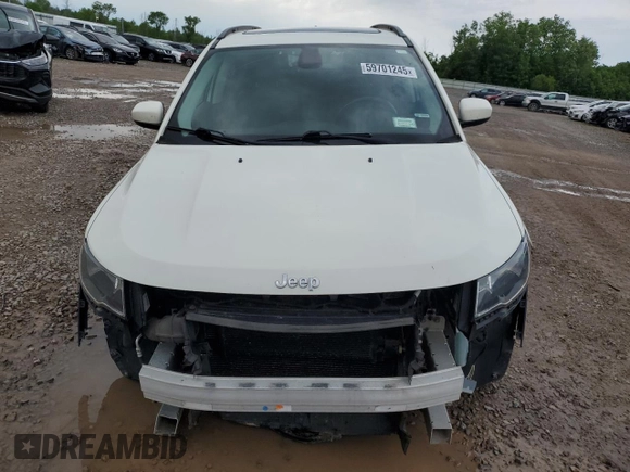 2017 Jeep Compass Latitude с VIN 3C4NJDBB3HT667670, выставлен на аукционе Copart как лот 59701245 с пробегом 118 331 миль миль и Списание • Salvage title. История ставок и продаж доступна на DreamBid. Изображение 5.