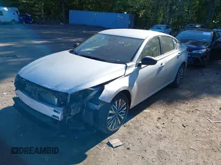 2024 Nissan Altima SV z VIN 1N4BL4DW1RN359417, wystawiony jako IAAI lot #42303579 z przebiegiem 35 512 mil mil oraz . Historia ofert i sprzedaży dostępna na DreamBid. Obrazek 2.