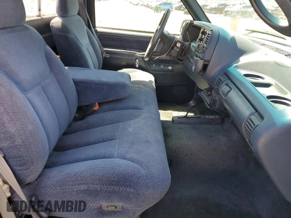 1995 Chevrolet Silverado 2500 z VIN 1GCFK24K7SE228644, wystawiony jako Copart lot #57244755 z przebiegiem 241 137 mil mil oraz Szkoda całkowita • Salvage title. Historia ofert i sprzedaży dostępna na DreamBid. Obrazek 7.