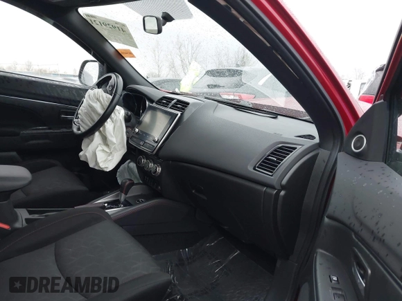 2020 Mitsubishi Outlander Sport ES 2.0 with VIN JA4AR3AU5LU020183, listed as a IAAI auction lot 41929121 with 44,305 mi miles. Bid and sale history available at carsss.com. Image 5.