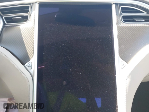 2014 Tesla Model S 60 z VIN 5YJSA1H17EFP33910, wystawiony jako IAAI lot #42346934 z przebiegiem Nie podano mil oraz . Historia ofert i sprzedaży dostępna na DreamBid. Obrazek 15.