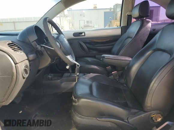 2007 Volkswagen Beetle with VIN 3VWRG31C97M515533, listed as a Copart auction lot 65830105 with 110,612 mi miles and Salvage title. Bid and sale history available at DreamBid. Image 7.