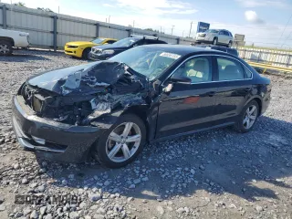 2015 Volkswagen Passat Limited Edition Edition z VIN 1VWAT7A39FC103595, wystawiony jako Copart lot #56636155 z przebiegiem 136 981 mil mil oraz Szkoda całkowita • Salvage title. Historia ofert i sprzedaży dostępna na DreamBid. Obrazek 1.
