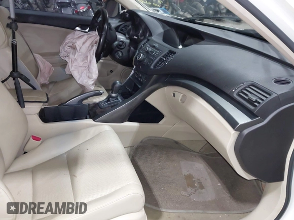 2011 Acura TSX with VIN JH4CU2F66BC009956, listed as a IAAI auction lot 42453206 with 87,579 mi miles and . Bid and sale history available at DreamBid. Image 5.