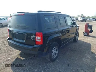 2016 Jeep Patriot Sport with VIN 1C4NJPBA6GD621277, listed as a IAAI auction lot 42458826 with 106,044 mi miles and . Bid and sale history available at DreamBid. Image 4.