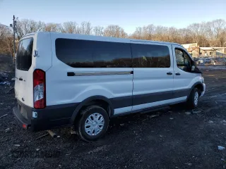 2022 Ford Transit Passenger XL with VIN 1FBAX2Y8XNKA62897, listed as a Copart auction lot 89276515 with Not Provided miles and Salvage Title. Bid and sale history available at DreamBid. Image 3.