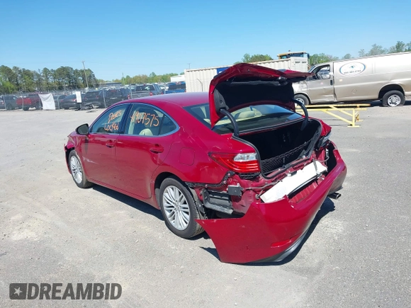 2013 Lexus ES 4dr Sdn with VIN JTHBK1GG5D2075765, listed as a IAAI auction lot 41907575 with Not Provided miles. Bid and sale history available at carsss.com. Image 3.