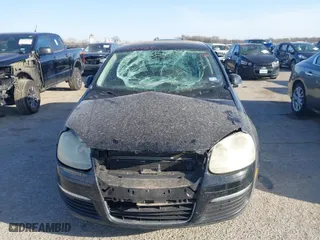 2006 Volkswagen Jetta Sedan 1.9L TDI with VIN 3VWRT71K56M799784, listed as a IAAI auction lot 41702475 with 231,120 mi miles. Bid and sale history available at carsss.com. Image 6.