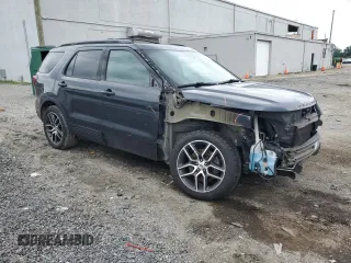 2017 Ford Explorer Sport z VIN 1FM5K8GT9HGD80193, wystawiony jako Copart lot #64571895 z przebiegiem 128 603 mil mil oraz Szkoda całkowita • Salvage title. Historia ofert i sprzedaży dostępna na DreamBid. Obrazek 4.