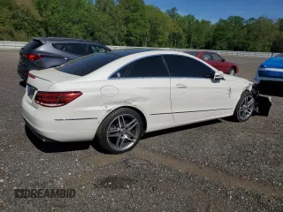 2014 Mercedes-Benz E 350 with VIN WDDKJ5KB3EF228182, listed as a Copart auction lot 54079535 with 143,481 mi miles and Salvage Title. Bid and sale history available at DreamBid. Image 3.