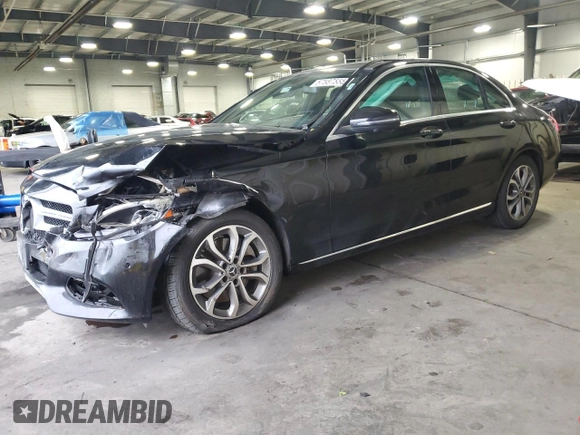 2018 Mercedes-Benz C 300 z VIN WDDWF4KB0JR404899, wystawiony jako Copart lot #57587555 z przebiegiem 89 790 mil mil oraz Szkoda całkowita • Salvage title. Historia ofert i sprzedaży dostępna na DreamBid. Obrazek 1.