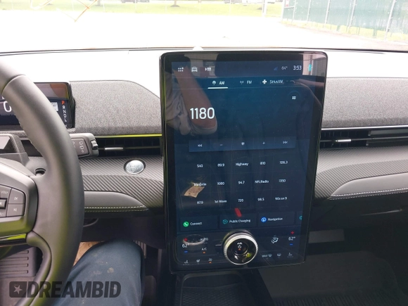 2024 Ford Mustang Mach-E Premium с VIN 3FMTK3SU7RMA32586, выставлен на аукционе IAAI как лот 42329356 с пробегом 5 090 миль миль и . История ставок и продаж доступна на DreamBid. Изображение 18.