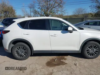2017 Mazda CX-5 Touring with VIN JM3KFBCL8H0152748, listed as a IAAI auction lot 41732910 with 68,296 mi miles. Bid and sale history available at carsss.com. Image 13.