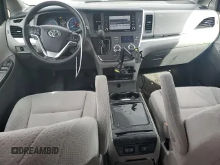 2018 Toyota Sienna LE Auto Access Seat with VIN 5TDKZ3DC1JS908055, listed as a Copart auction lot 53752545 with Not Provided miles and Salvage Title. Bid and sale history available at DreamBid. Image 8.