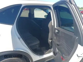 2022 Ford Escape SE z VIN 1FMCU0G64NUB84513, wystawiony jako IAAI lot #42579903 z przebiegiem 44 546 mil mil oraz . Historia ofert i sprzedaży dostępna na DreamBid. Obrazek 8.