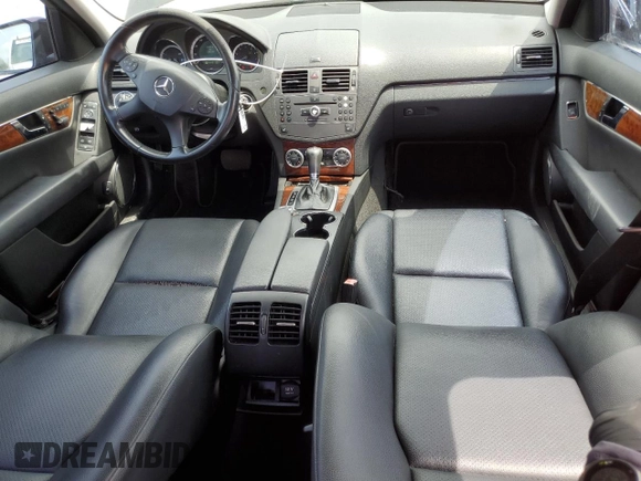 2010 Mercedes-Benz C 300 Sport z VIN WDDGF8BB7AR130970, wystawiony jako Copart lot #58323495 z przebiegiem 134 538 mil mil oraz Szkoda całkowita • Salvage title. Historia ofert i sprzedaży dostępna na DreamBid. Obrazek 8.
